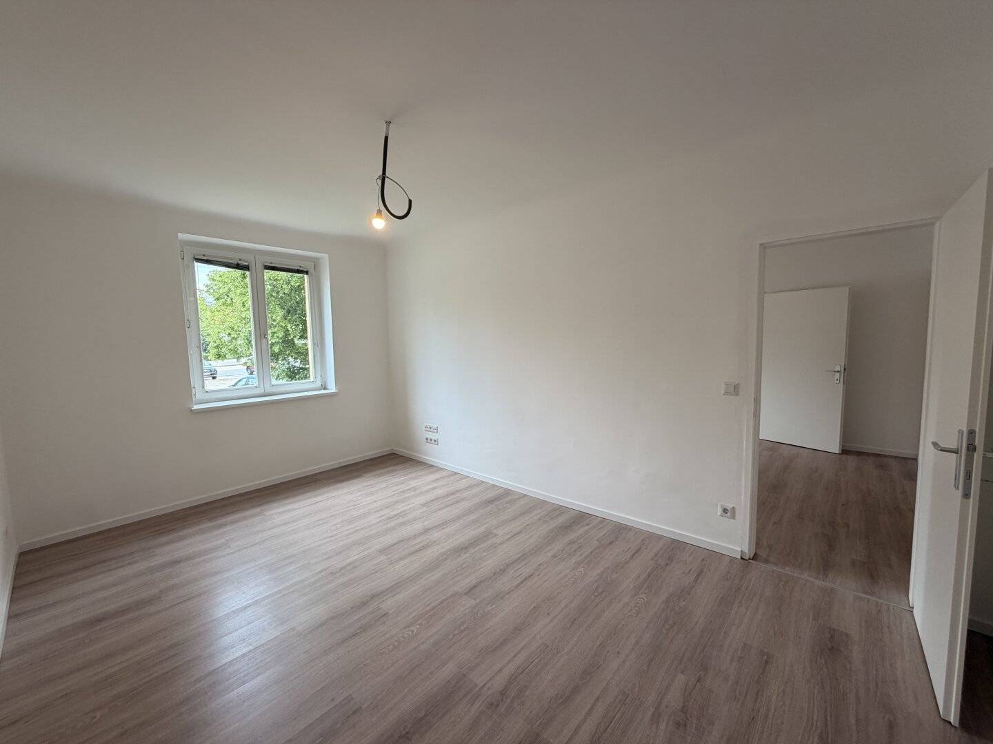 Brauhausstraße - 6 Zimmer Wohnung zu vermieten