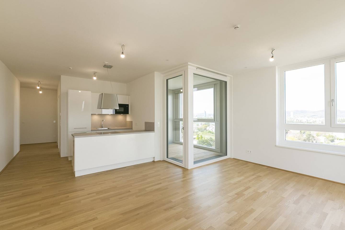 V22 Living - 3 Zimmer im 11. Stock mit Fernblick und Rooftop Pool