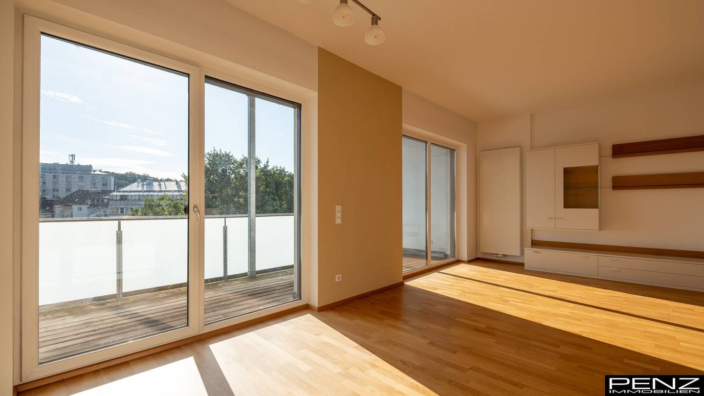 LINZ Innenstadt: Zentrale Ruhelage mit Altbauflair und sonnigem Innenhof