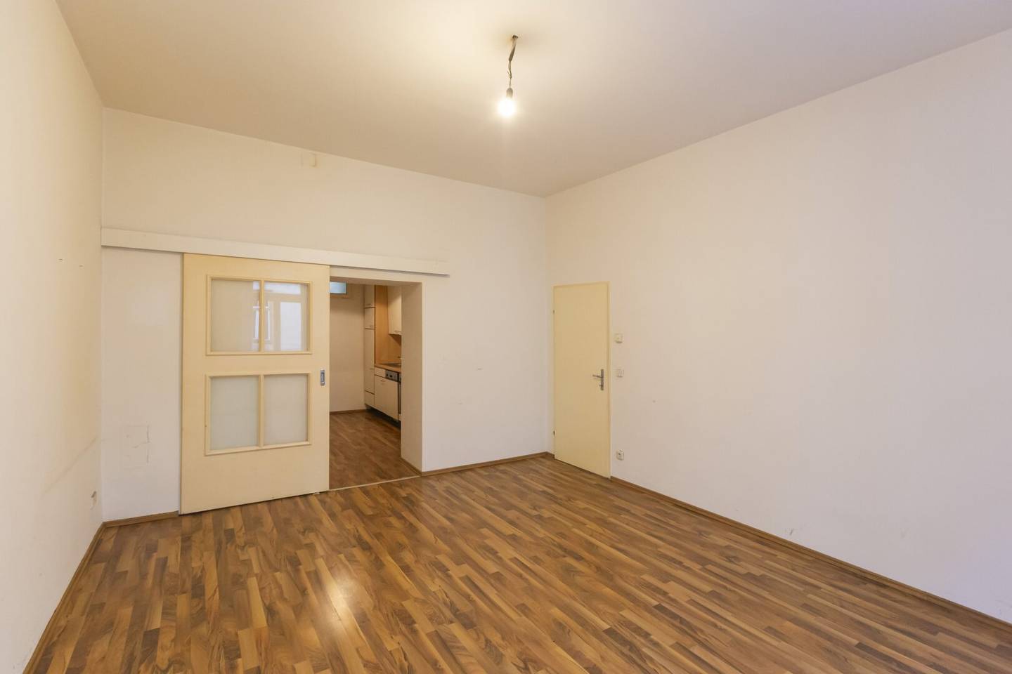 Rauscherstraße - hofseitiger 2 Zimmer Altbau direkt beim Augarten