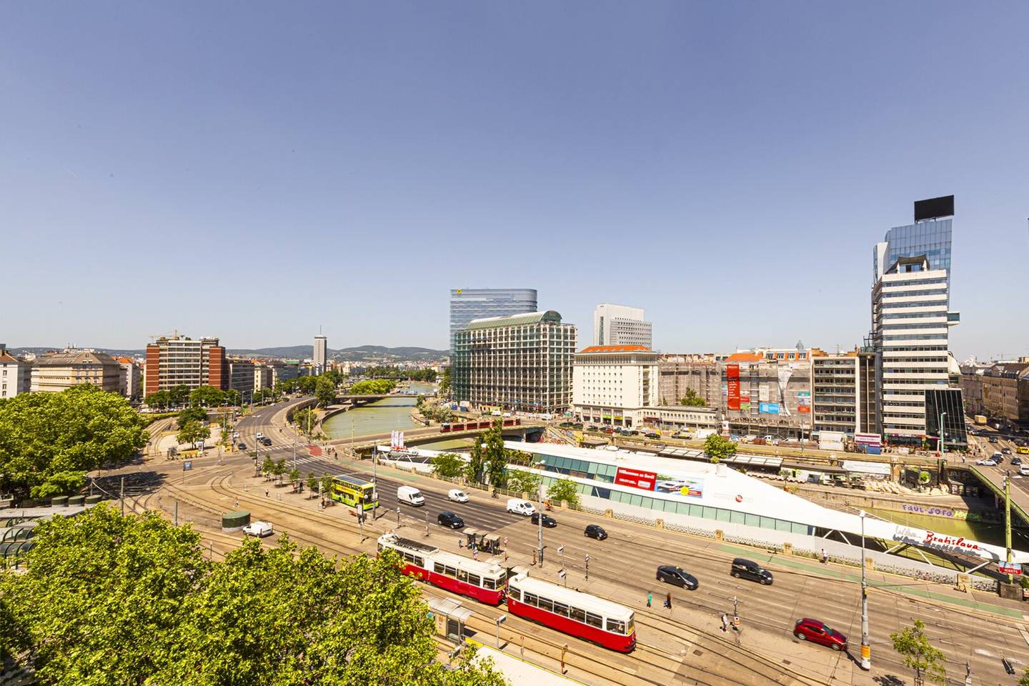 U1/U4 Schwedenplatz - charmantes Büro mit Fernblick im 7. Liftstock zu vermieten