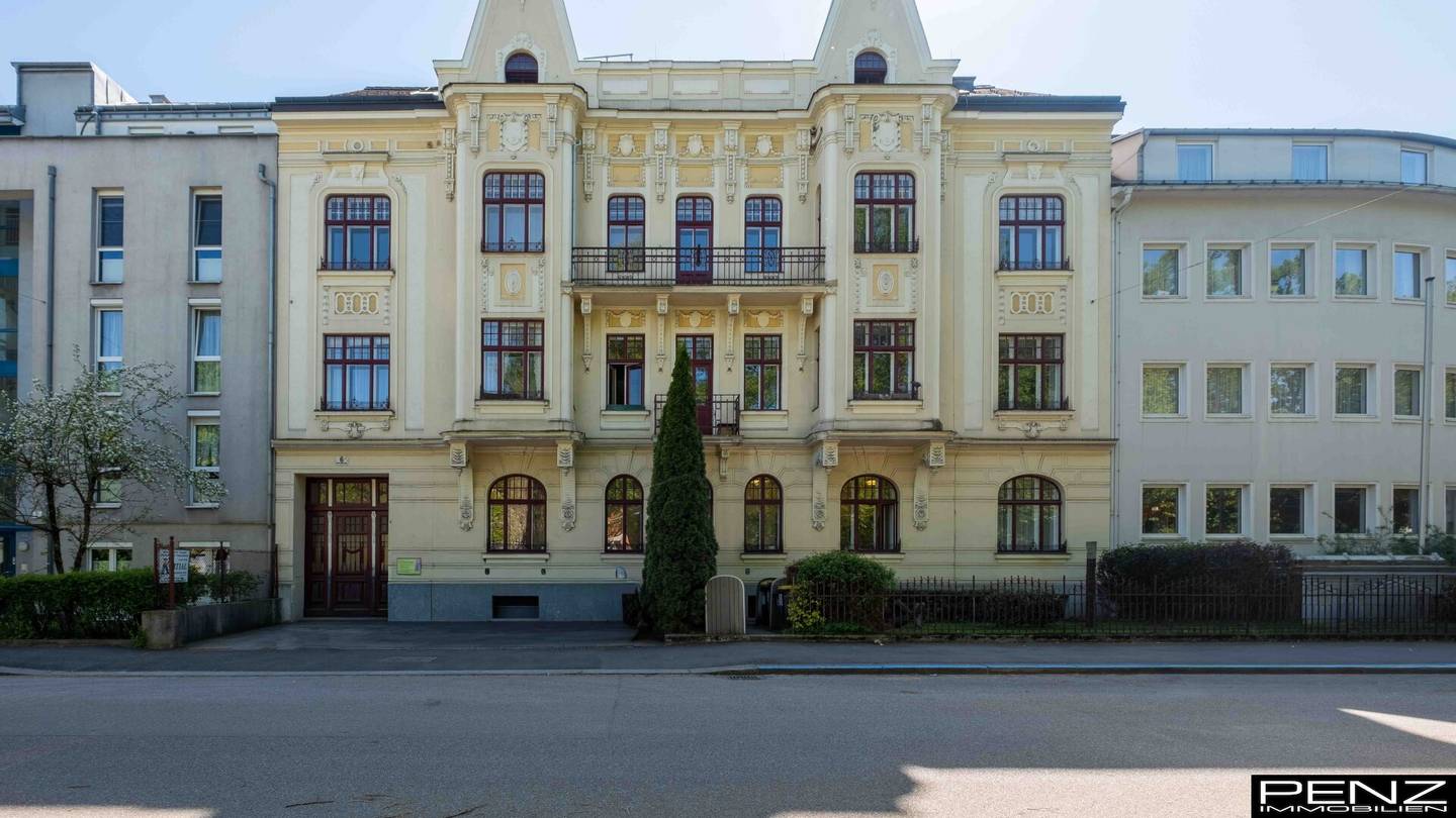 Linz: Zwei beeindruckende Wohnungen im Jugendstilgebäude mit Palaischarakter