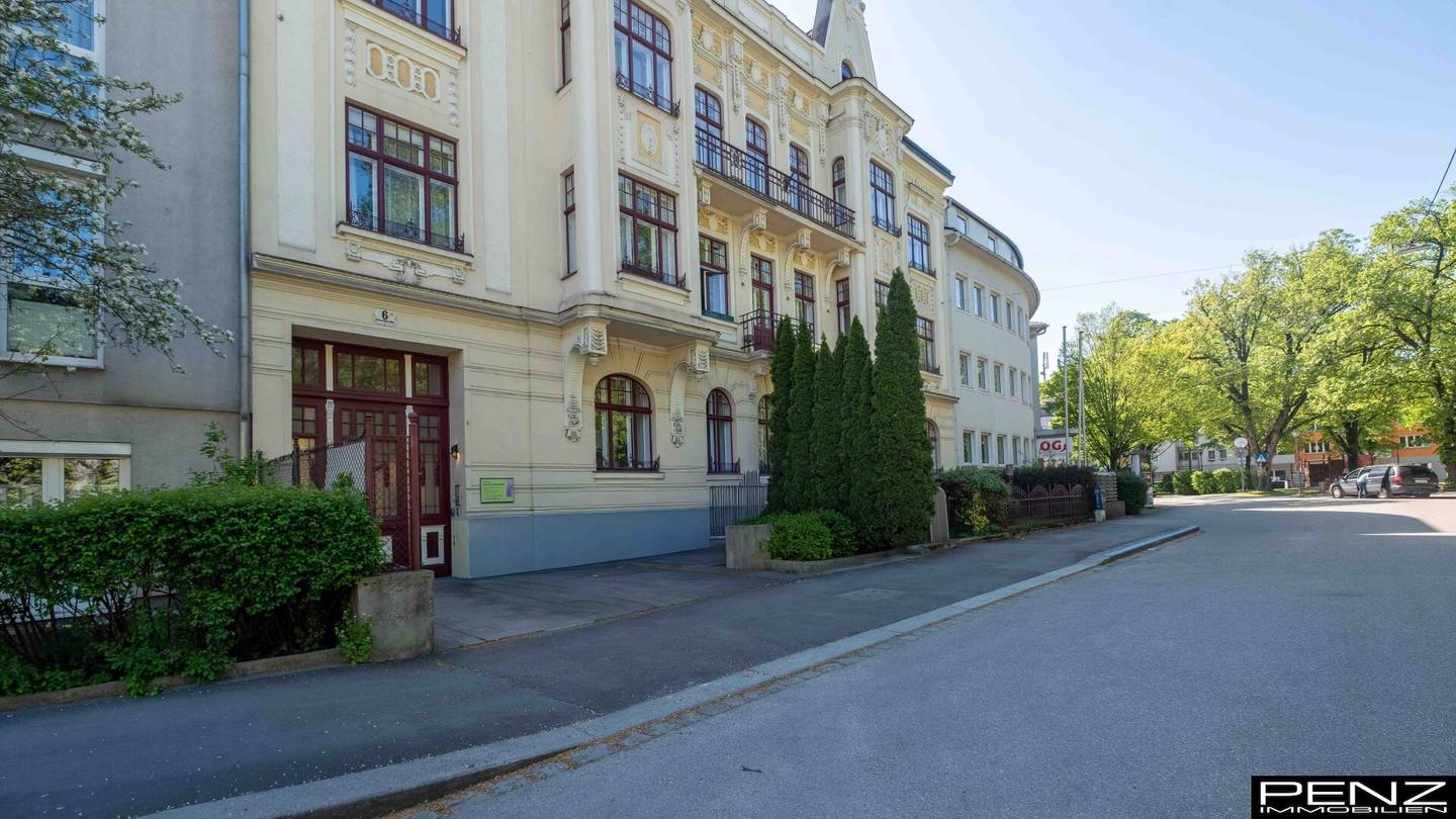 Linz: Zwei beeindruckende Wohnungen im Jugendstilgebäude mit Palaischarakter