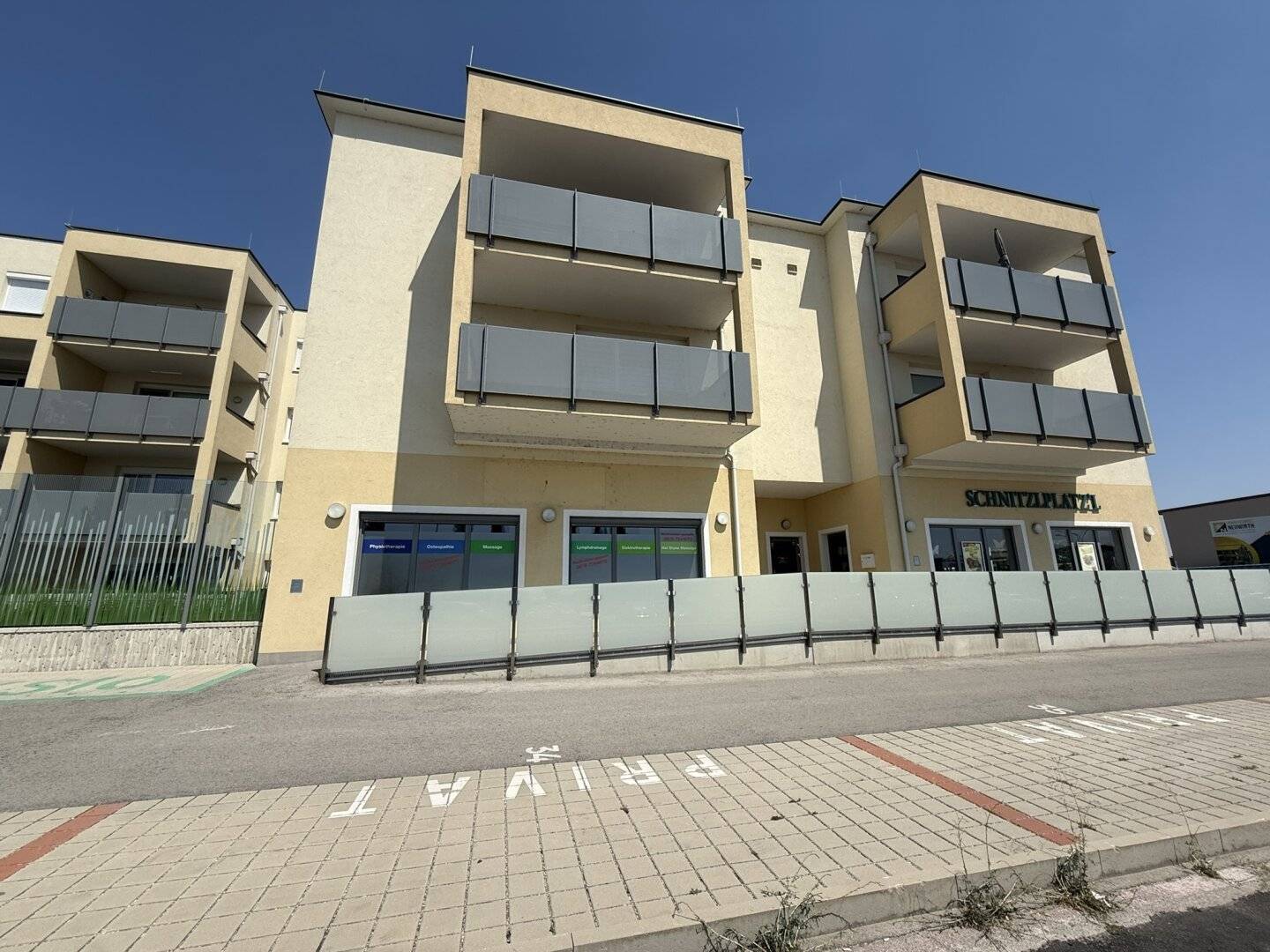 Moderne Büro-/Praxisfläche 149m² in Leobersdorf mit Klima!