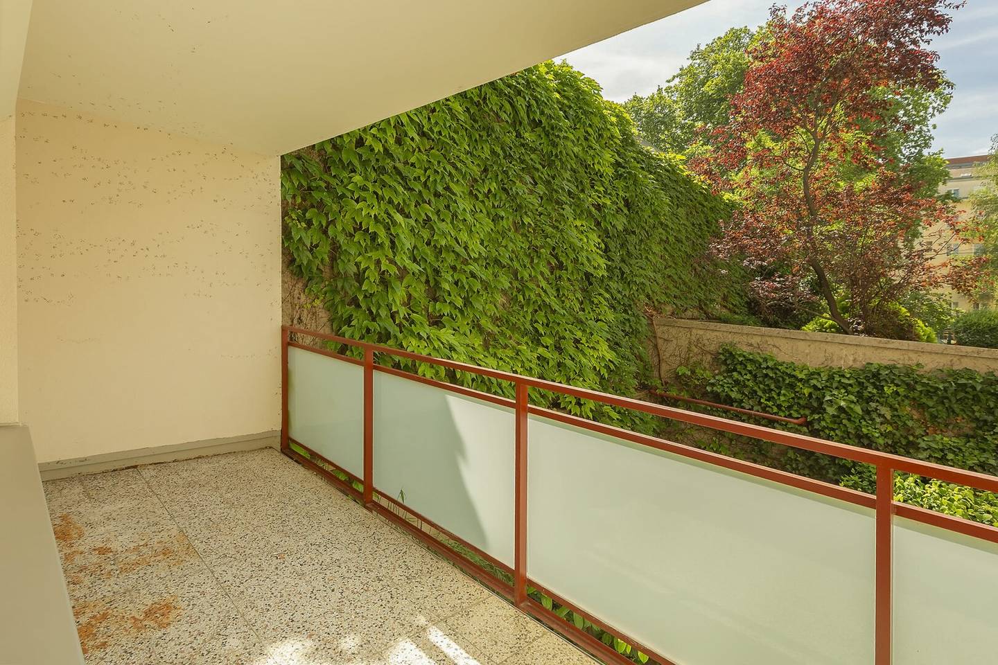 Camillo-Sitte-Gasse - Erstbezug nach Generalsanierung, 5 Zimmer Neubau mit hofseitiger Loggia