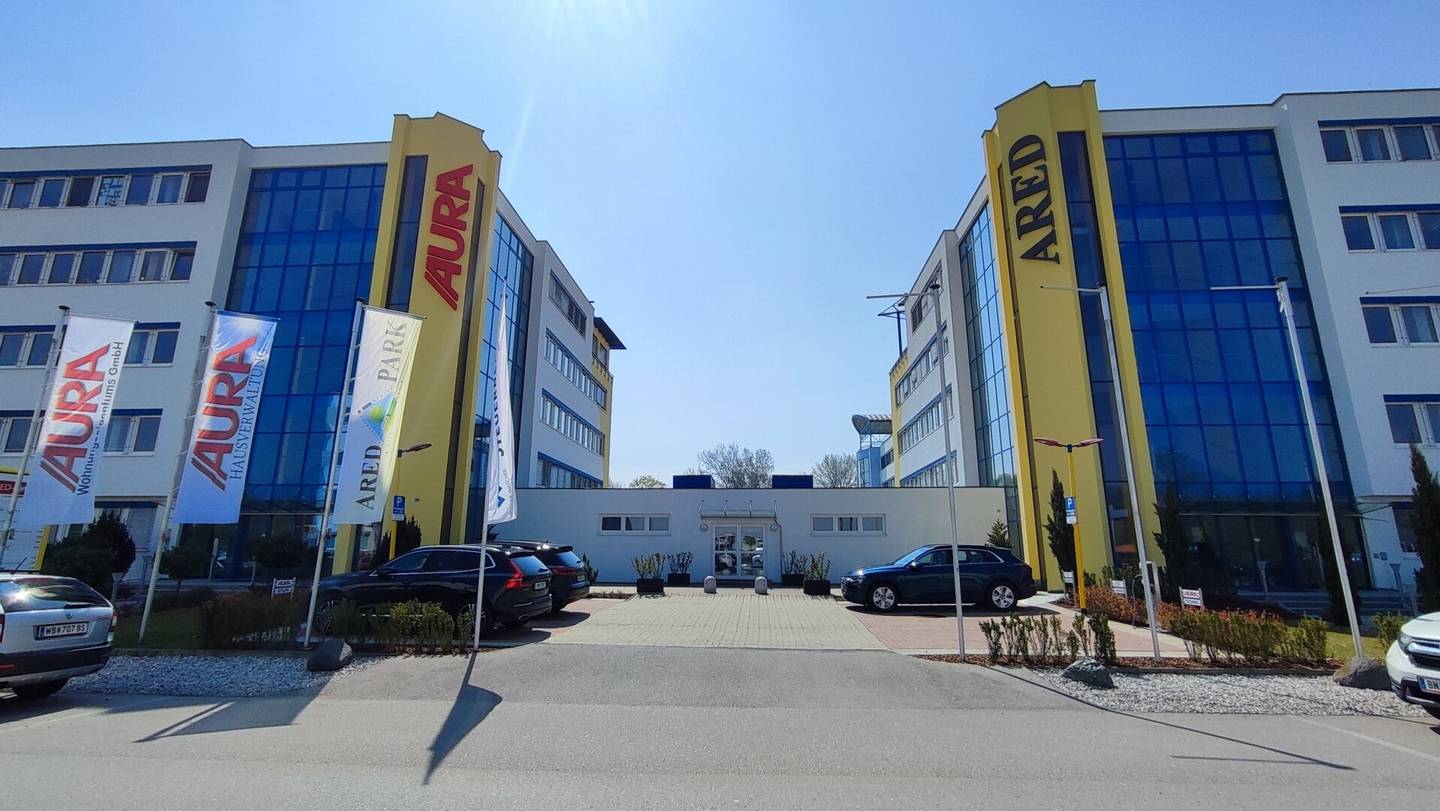 Ared Park - 2-Zimmer-Büro mit Gemeinschaftsräumen - 12B