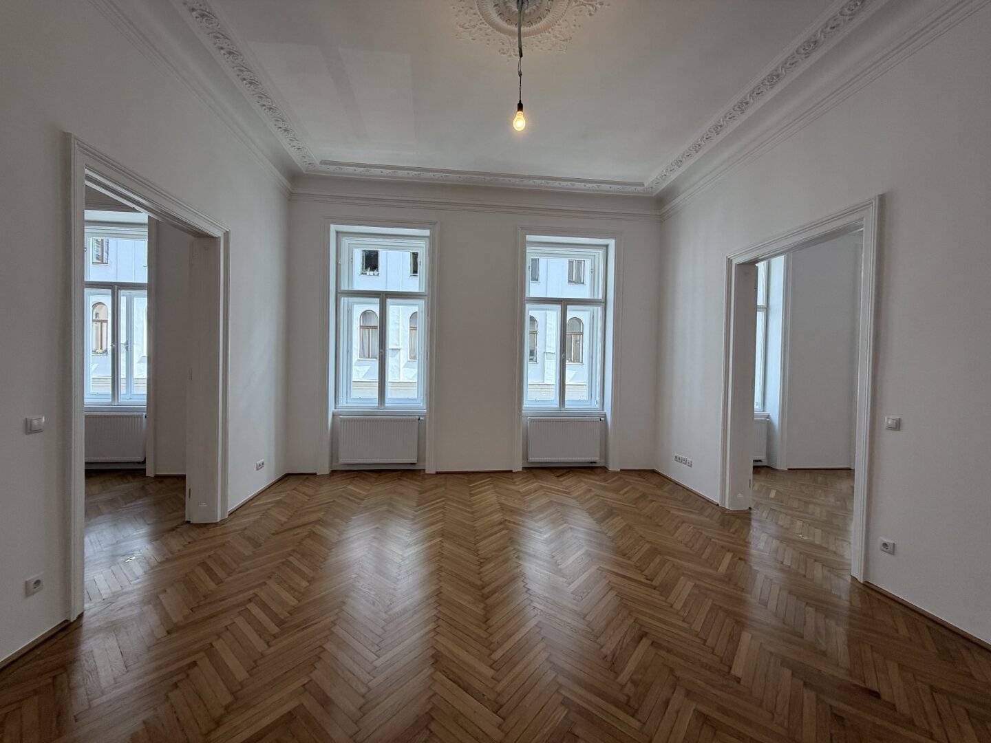 Rienößlgasse - 5 Zimmer Altbau Erstbezug mit Gartenmitbenützung