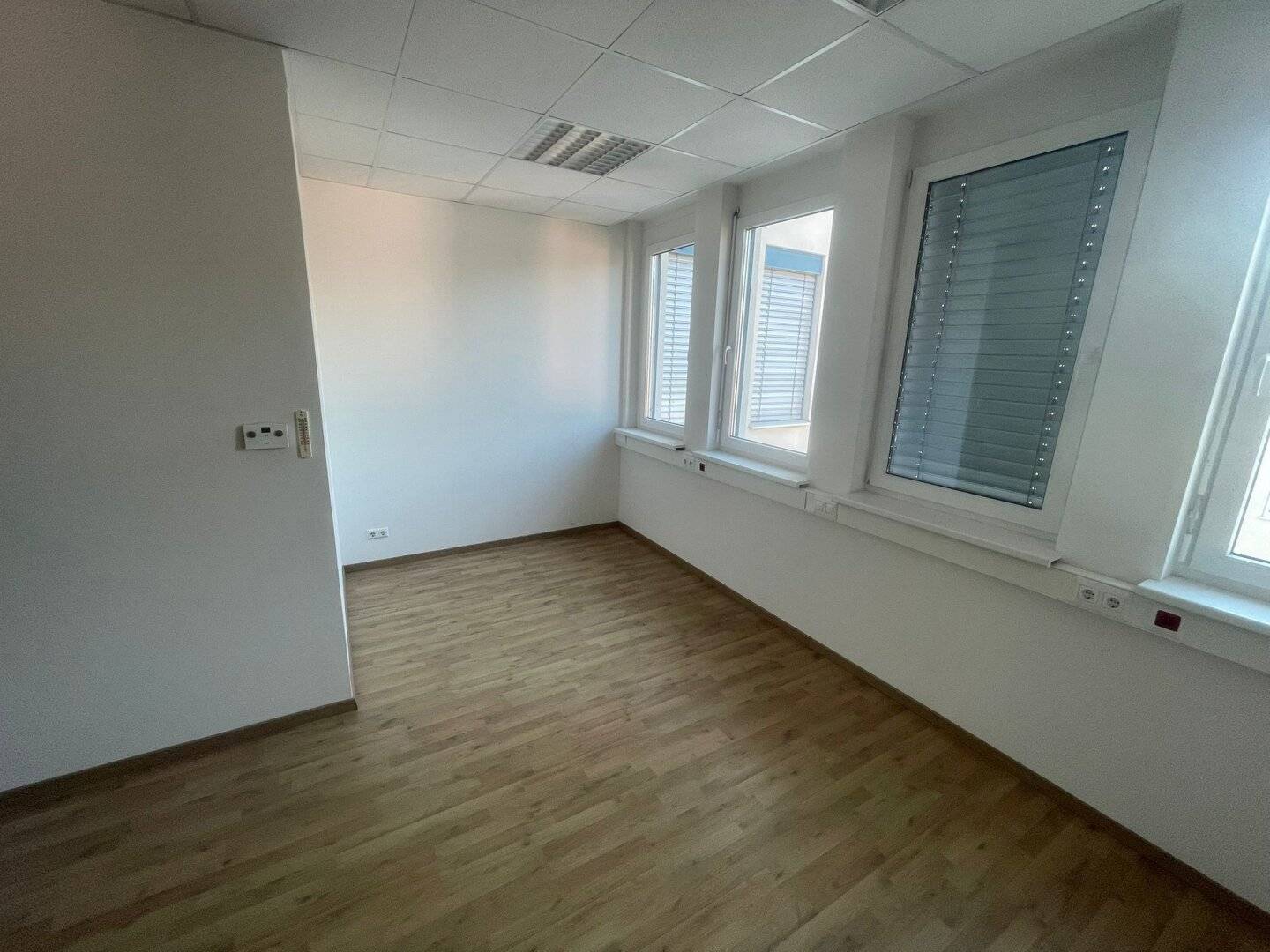 ABC2000 - modernes 2 Zimmerbüro!