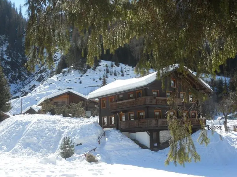 Ferienhaus mit Charakter - Raum, Ruhe und Natur im Defereggental