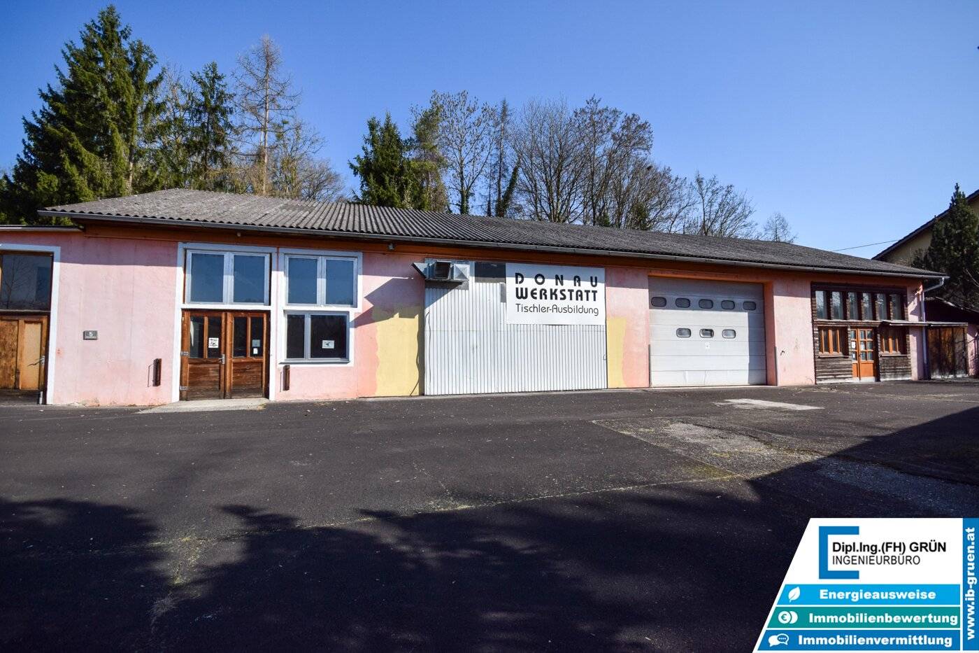 Vielseitige Gewerbeliegenschaft mit Büro & Hallenflächen auf 2.950 m²