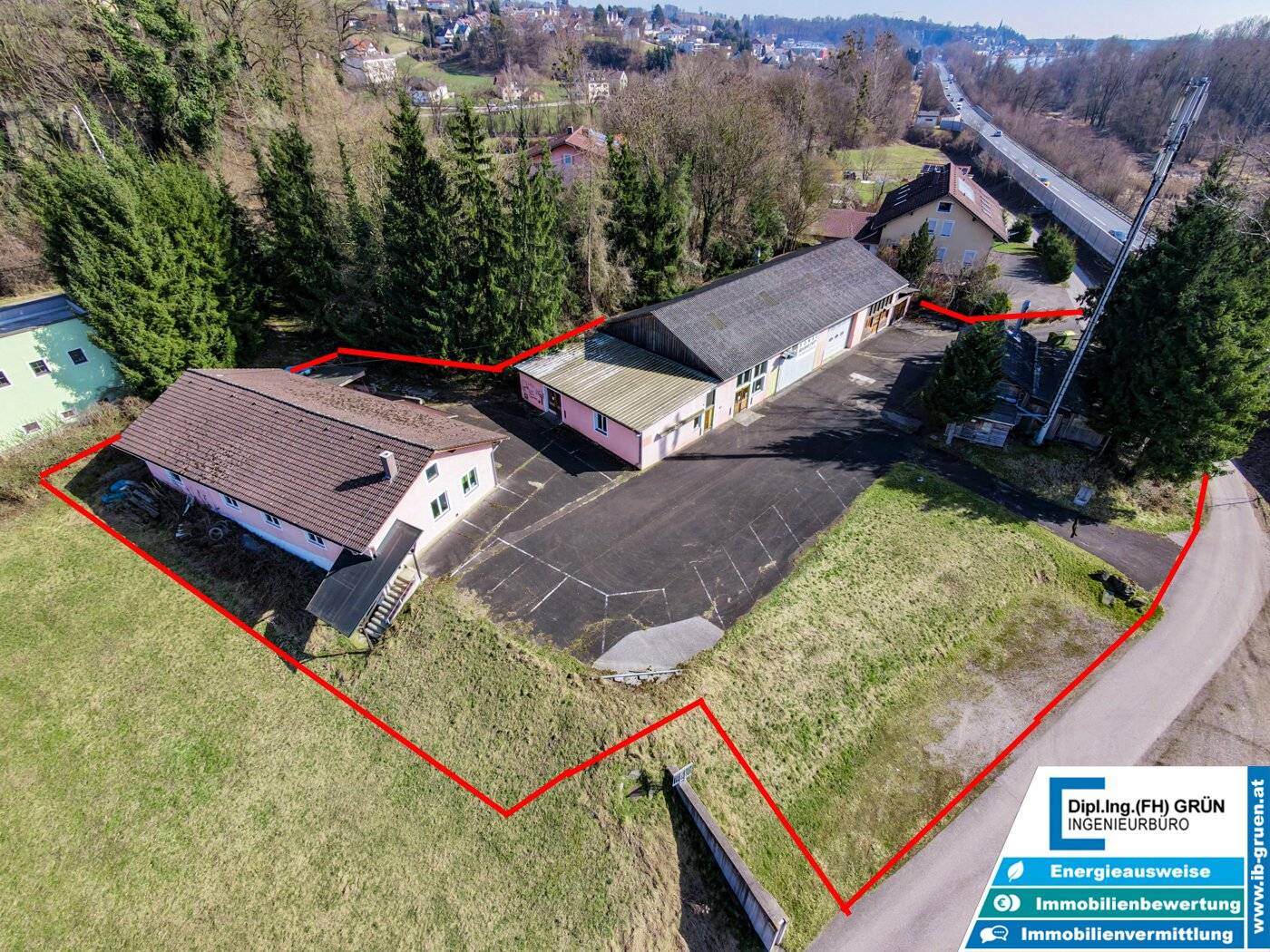 Vielseitige Gewerbeliegenschaft mit Büro & Hallenflächen auf 2.950 m²