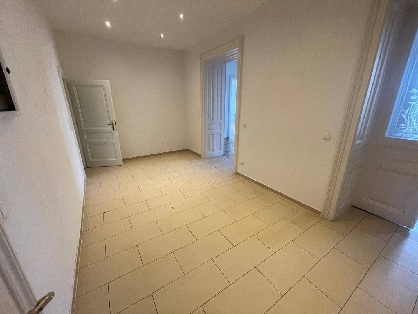 BÜRO Neu saniert 4ZI ALTBAU - Theobaldgasse an der Mariahilferstraße
