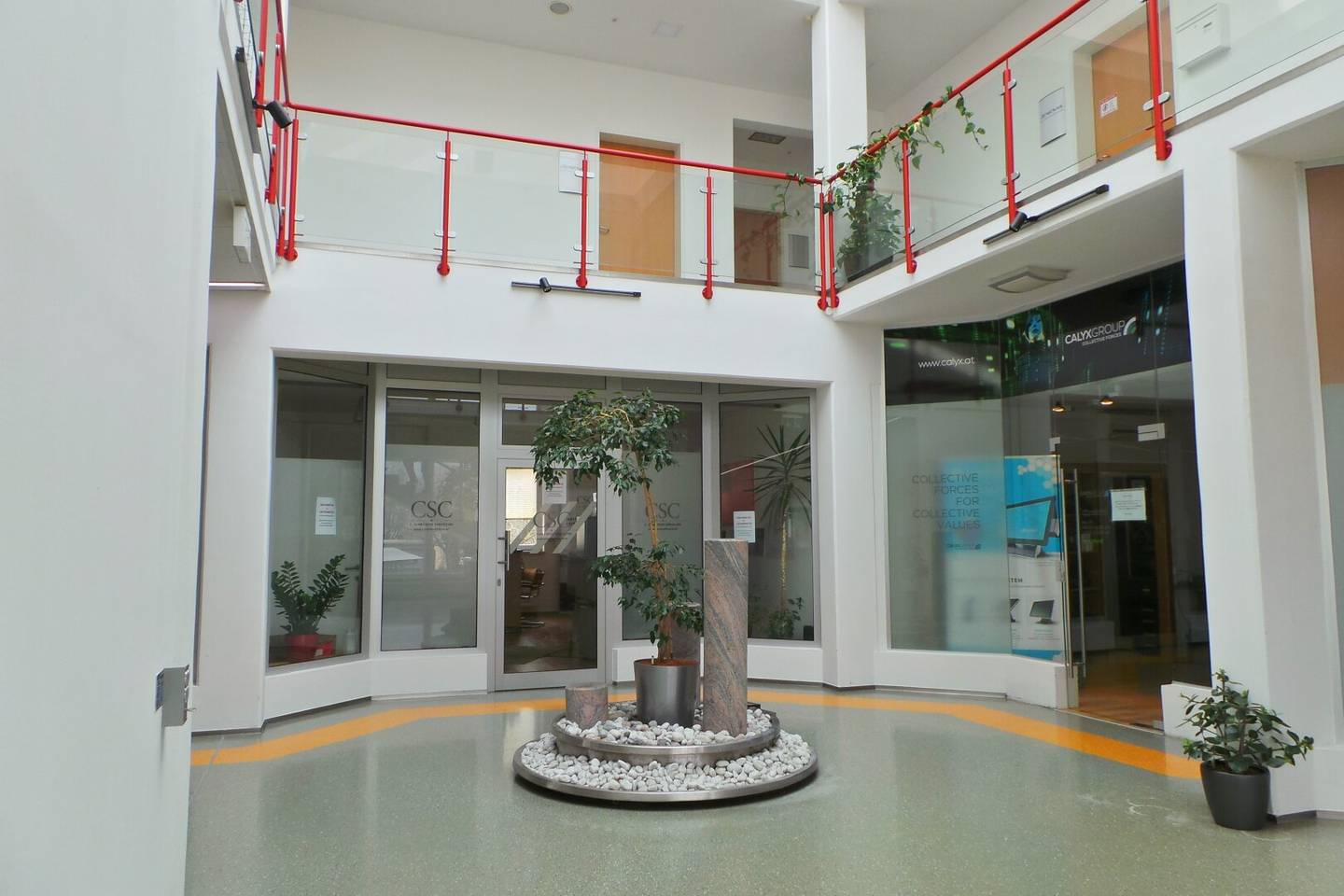 Repräsentativer Firmenstandort im Business-Park, moderne klimatisierte Ordinations-Praxis-Bürofläche, Parkplätze