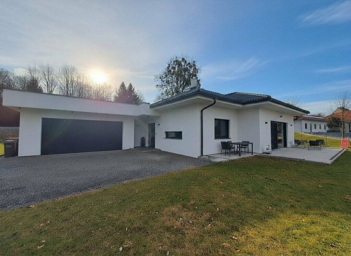 Ländliche Familienidylle -moderner Bungalow mit KOMFORT, sonnige Lage-große Terrasse, Garten und Doppelgarage