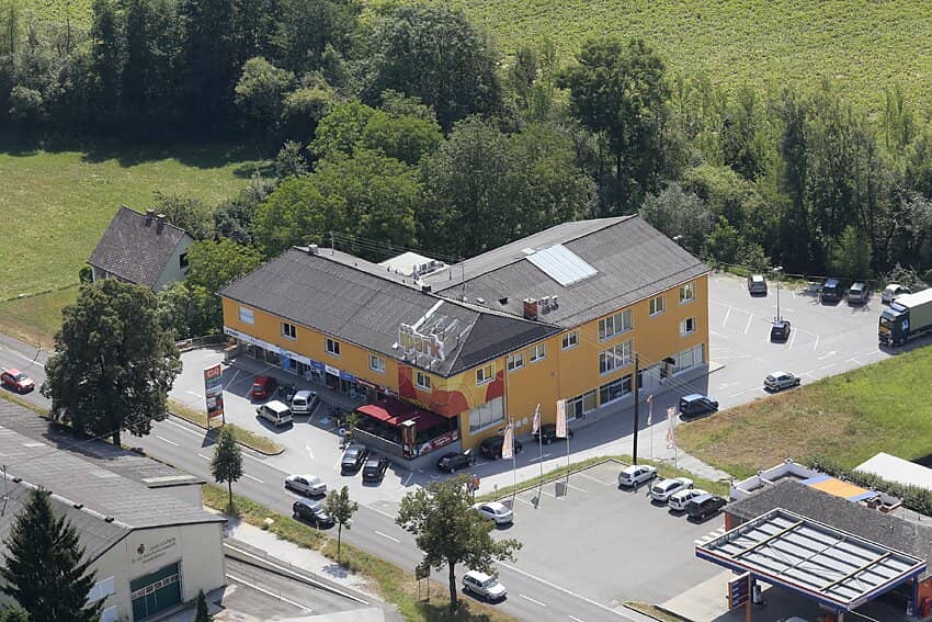 TOP LAGE moderne, klimatisierte Geschäftsfläche/Gewerbefläche im Business- Park, Parkplätze