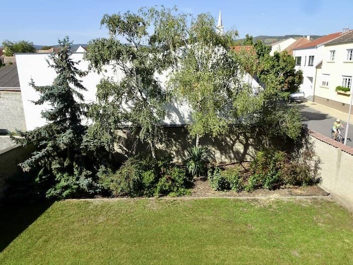 Ein- oder Zwei-Familienhaus + ideal zum Renovieren + sonniger Garten