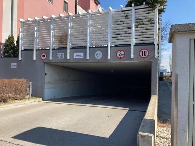Tiefgaragenplätze zum Mieten in Wr. Neudorf und Stadtgrenze Wien