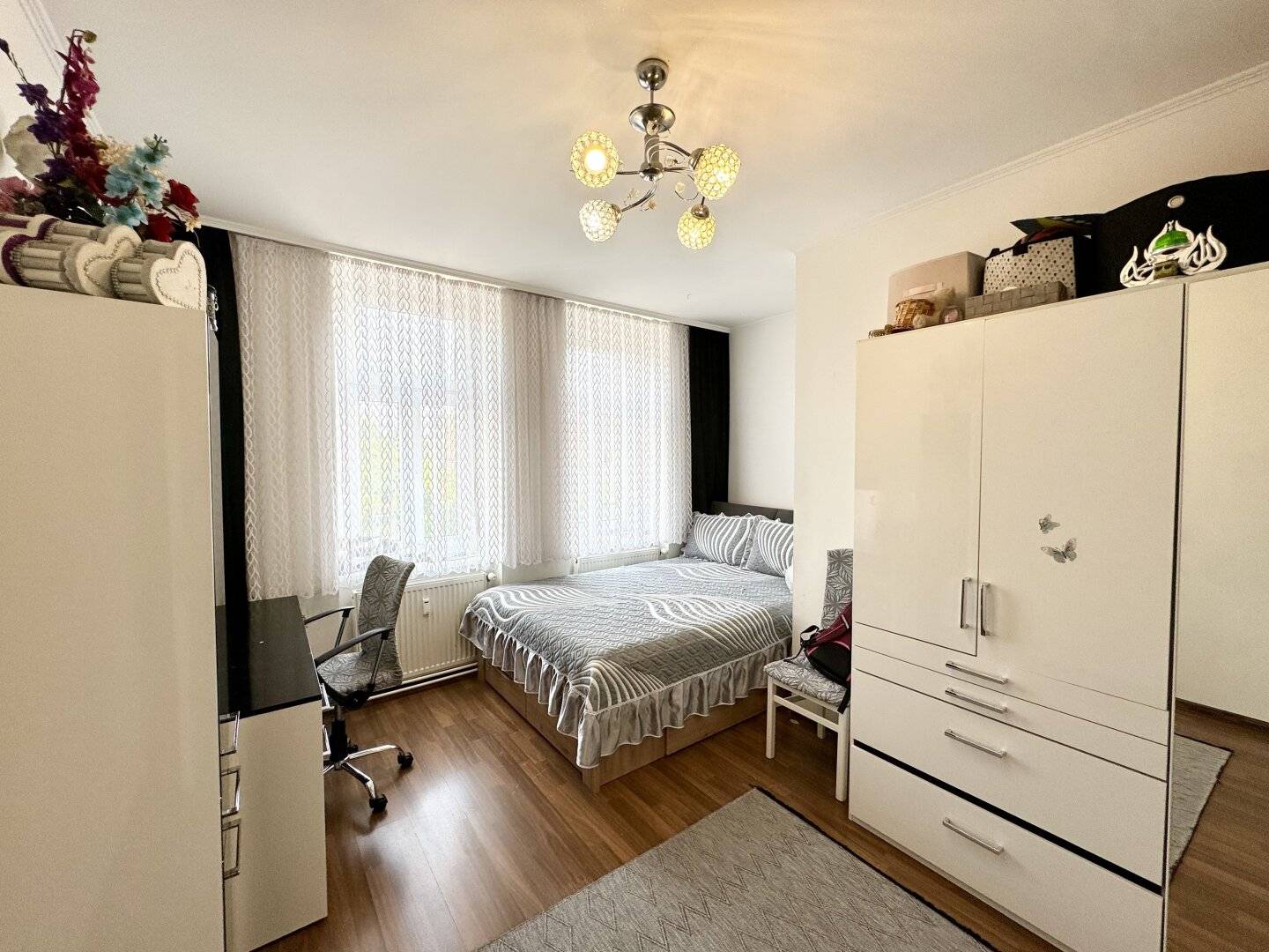 Stilvoll Wohnen in Eggenberg: Moderne 4-Zimmer-Wohnung in guter Lage - Perfekt für Familien!