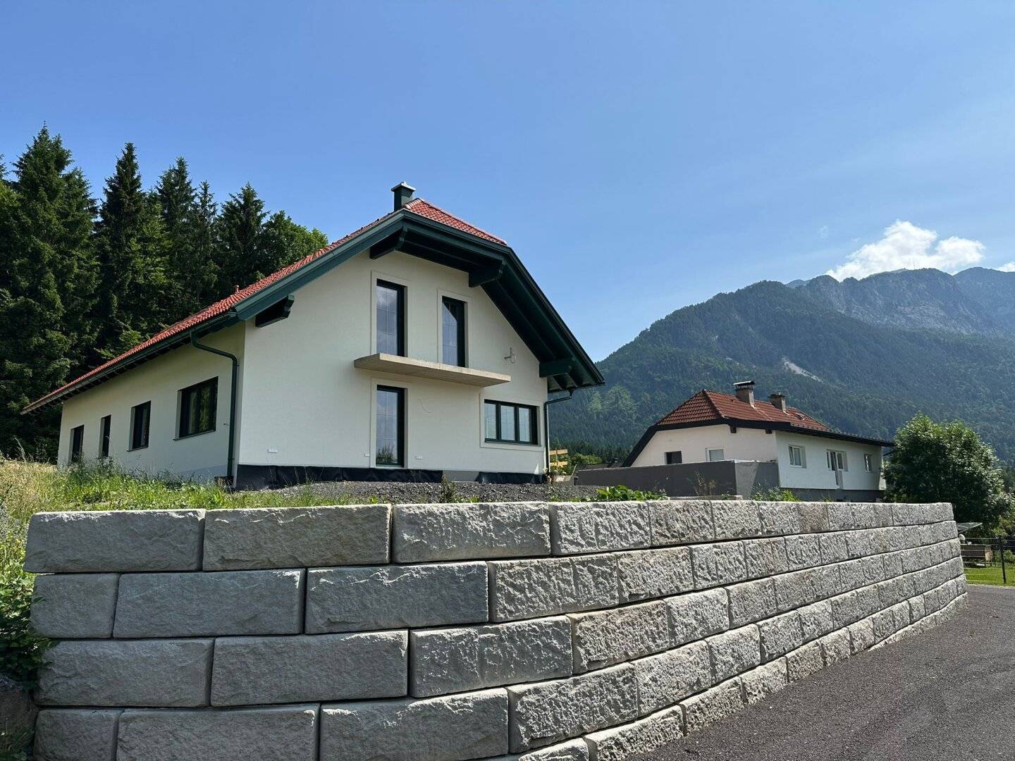 NEUBAU IN TOP QUALITÄT