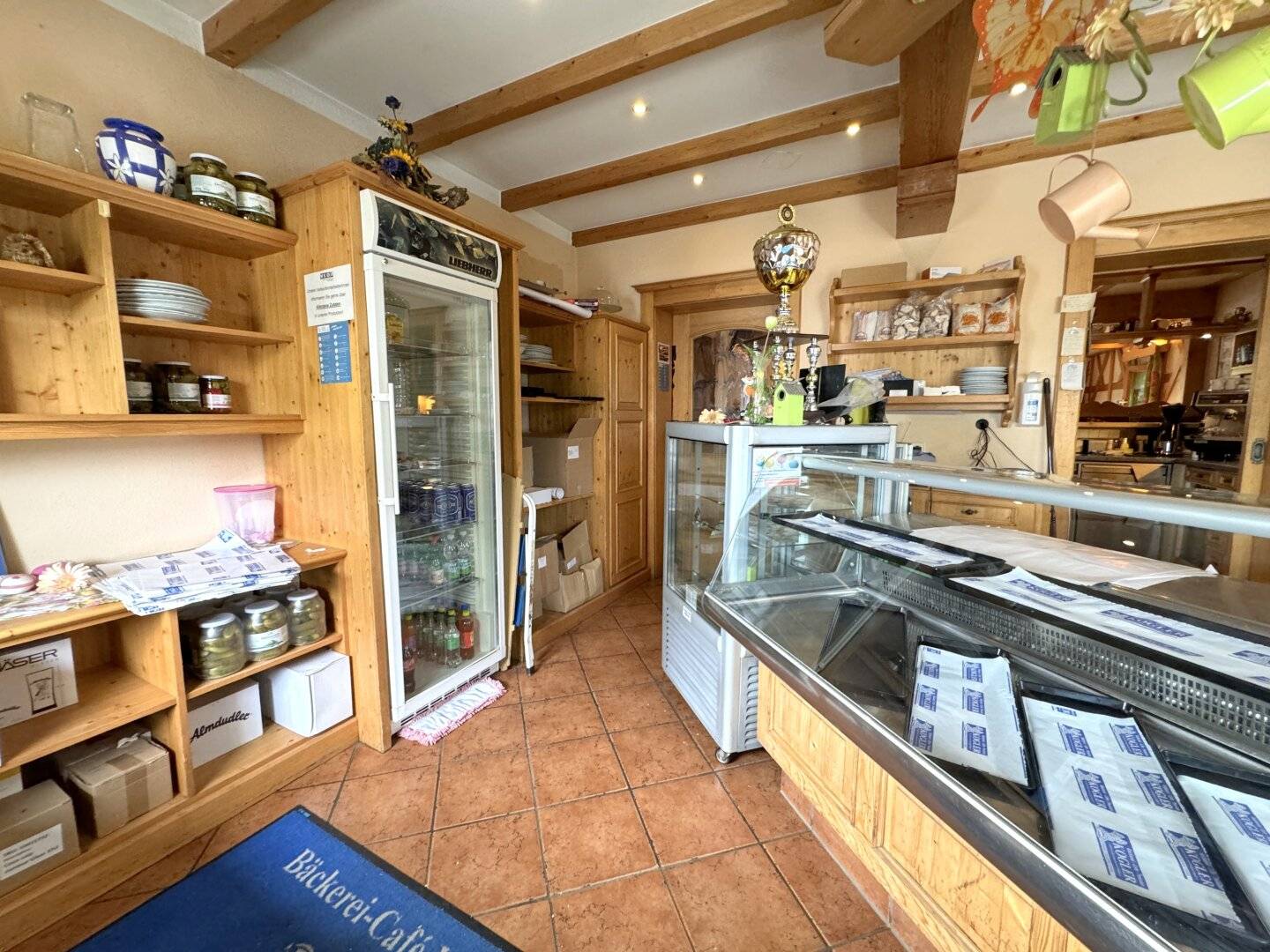Stallhofen Top Lage, Bäckerei, Café, Firmenstandort, Geschäftslokal, Doppelhaus mit großem Potenzial, ca. 78,00 m², 4 Räume, Grund 287 m²