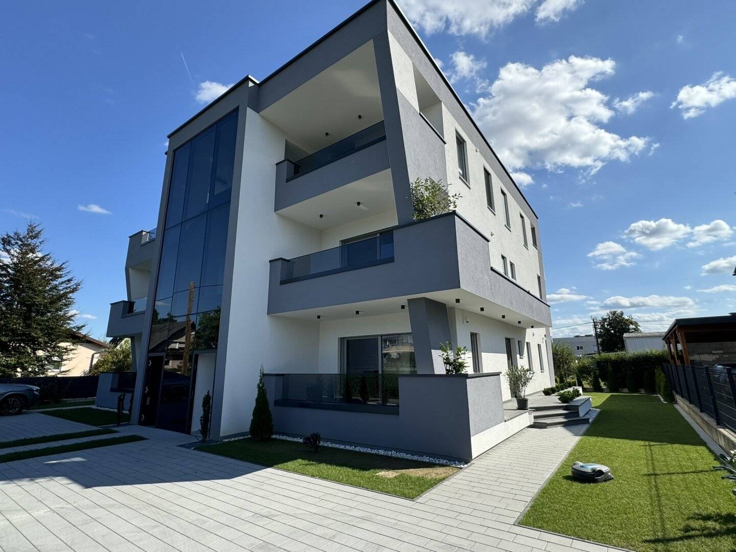 Graz-Straßgang! Exclusive Penthouse-Wohung mit 113 m² Dachterrasse !