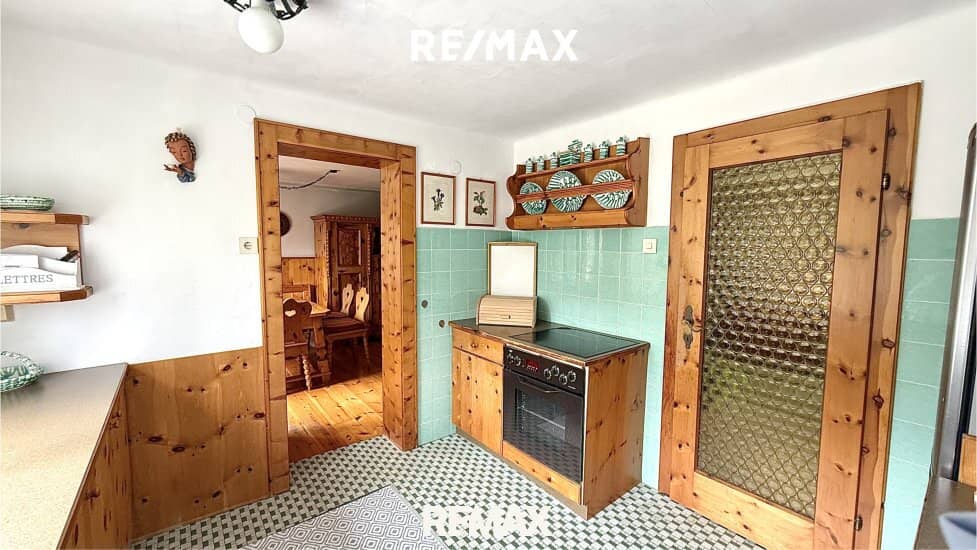 Seltene Gelegenheit am Attersee - Haus in Litzlberg mit großem Entwicklungspotenzial zu kaufen