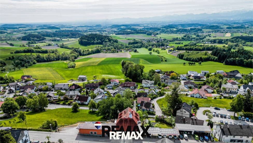 Panoramagrundstück am Schloßberg – ca. 1.368 m² Baugrund in Wolfsegg am Hausruck