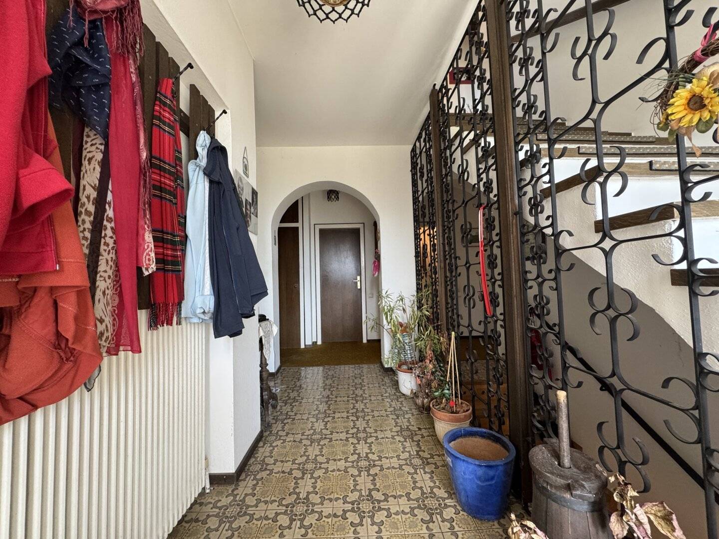 Bad- Gleichenberg , Einfamilien- Mehrfamilienhaus ca. 222,76 m²s, 10 Zimmer, Grund 998 m²