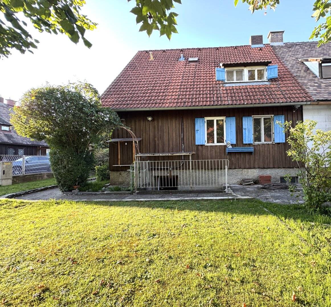 Liebenau, Einfamilienhaus bzw. Doppelreihenhaus in ruhiger Lage ca. 94,00 m², 5 Zimmer