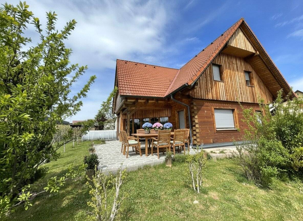 Obervogau - Charmantes Einfamilienhaus mit 4 Zimmern und einem 2ten kleinen Haus sowie Doppelcarport - vielseitig verwendbar!