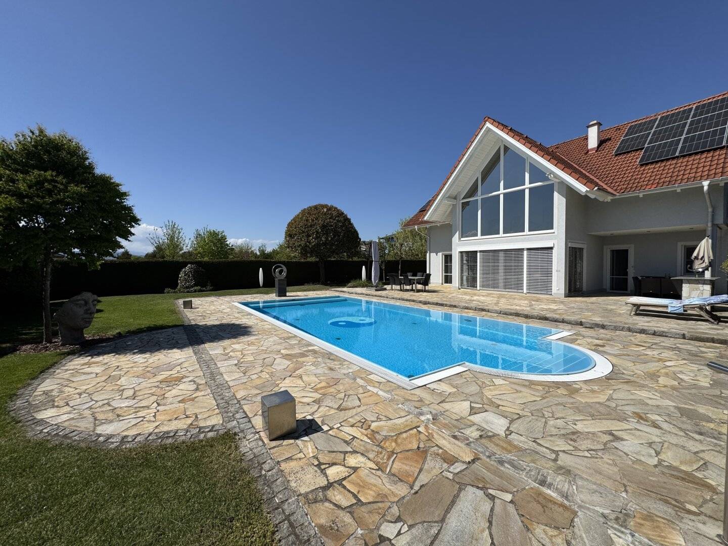 Lieboch! Luxuriöse Designervilla mit Wellness, Panoramablick & absoluter Privatsphäre!
