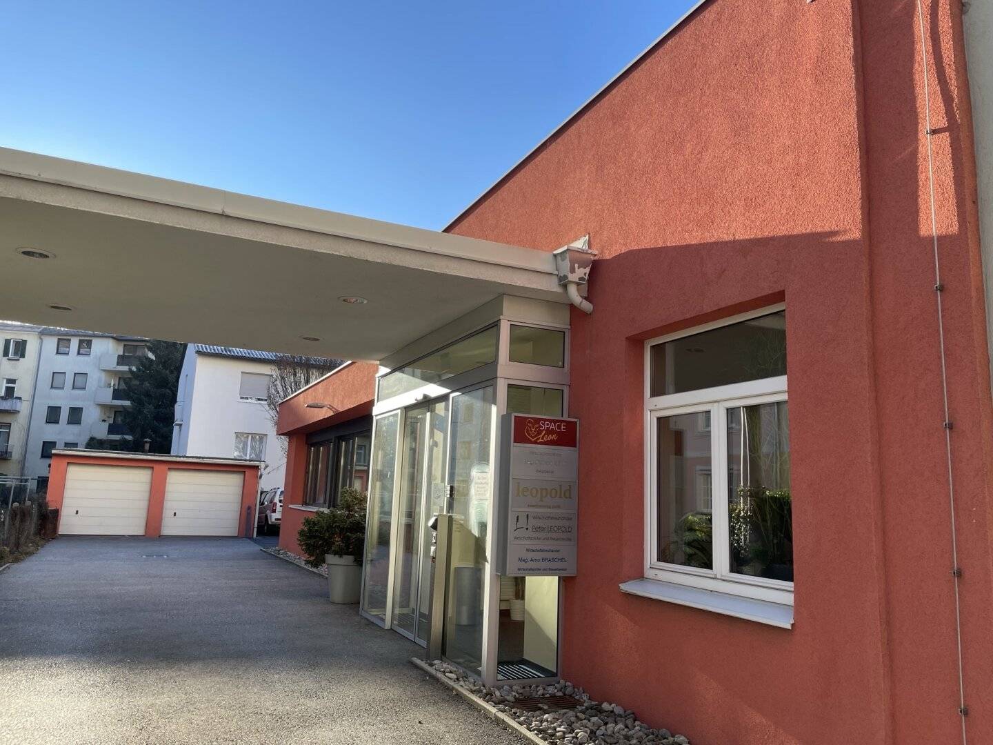 Repräsentative Geschäftsadresse mit schönem Ambiente für eine All-In Service Miete!!!