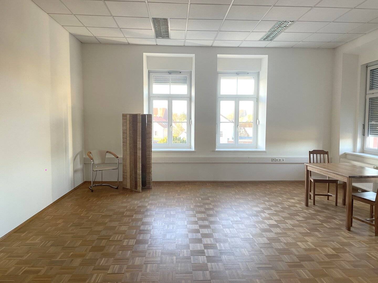 Kirchbach in der Steiermark! Büro, Praxis, Geschäftsräumlichkeiten, Altbaucharakter,
