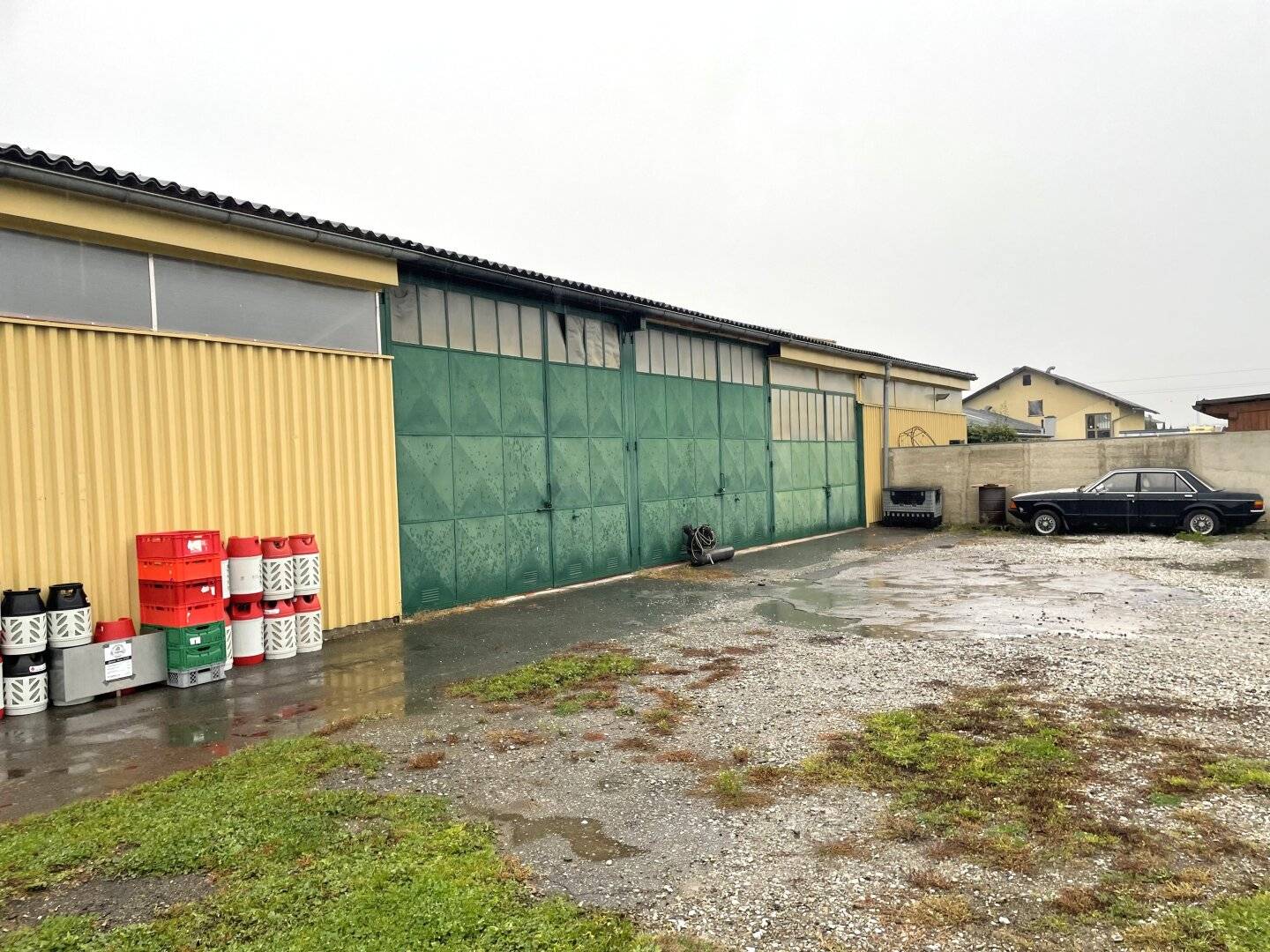 Wundschuh! Anlageobjekt, Lagerhalle, Produktionsstätte, Werkstätte, Garage, mit 4 Wohneinheiten!