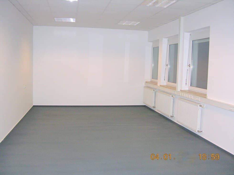 Büro ab 200 m² -  406 m² im 1.Stock, Geschäftslokal im Parterre ca. 160 m², Ordination, Lager mit Auslagenfront, Lift, Serverraum