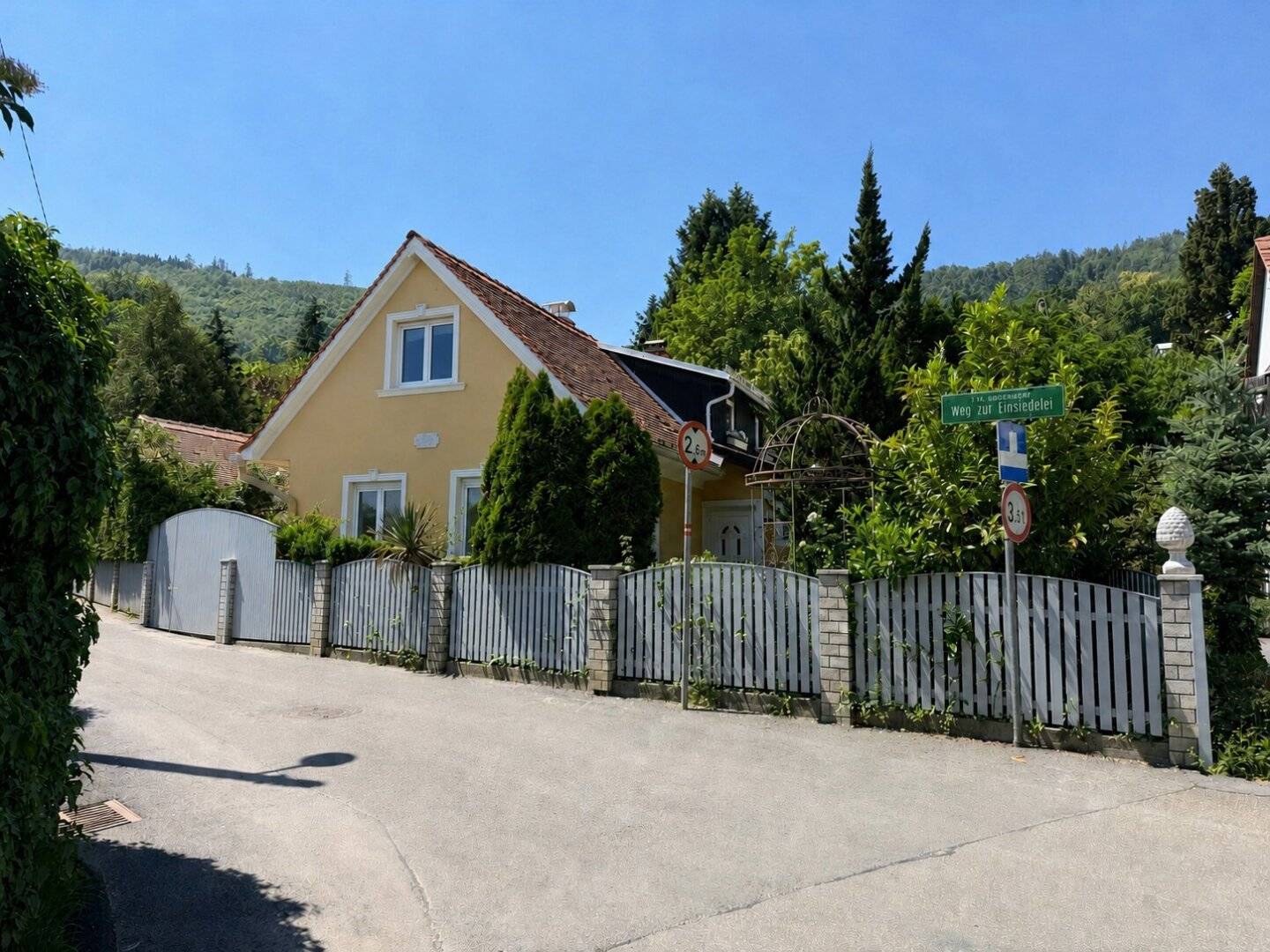 Graz-Eggenberg! Gut Grabenhofen - Historisches Juwel mit Entwicklungspotenzial!