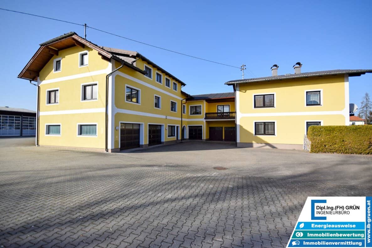 Speditionsbetriebe, Baufirmen, etc. aufgepasst! 7133m² Gewerbeobjekt - Wohnungen, Betriebshalle, Büro, befestigtes Freigelände, Garagen, Betriebstankstelle, uvm.