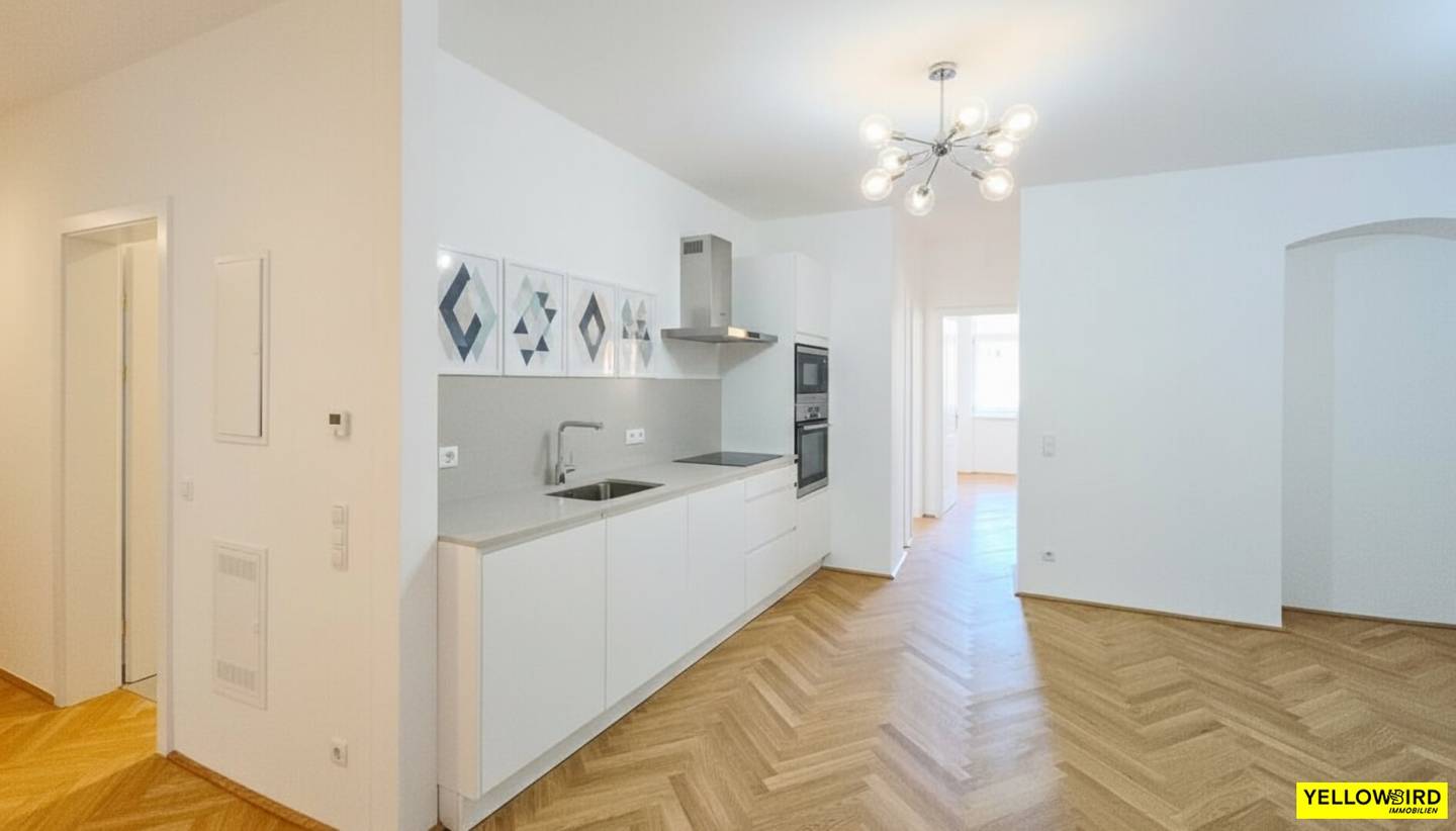3-Zimmer-Wohnung in direkter U-Bahn-Nähe - 6 m² Freifläche - über 3 Meter Raumhöhe