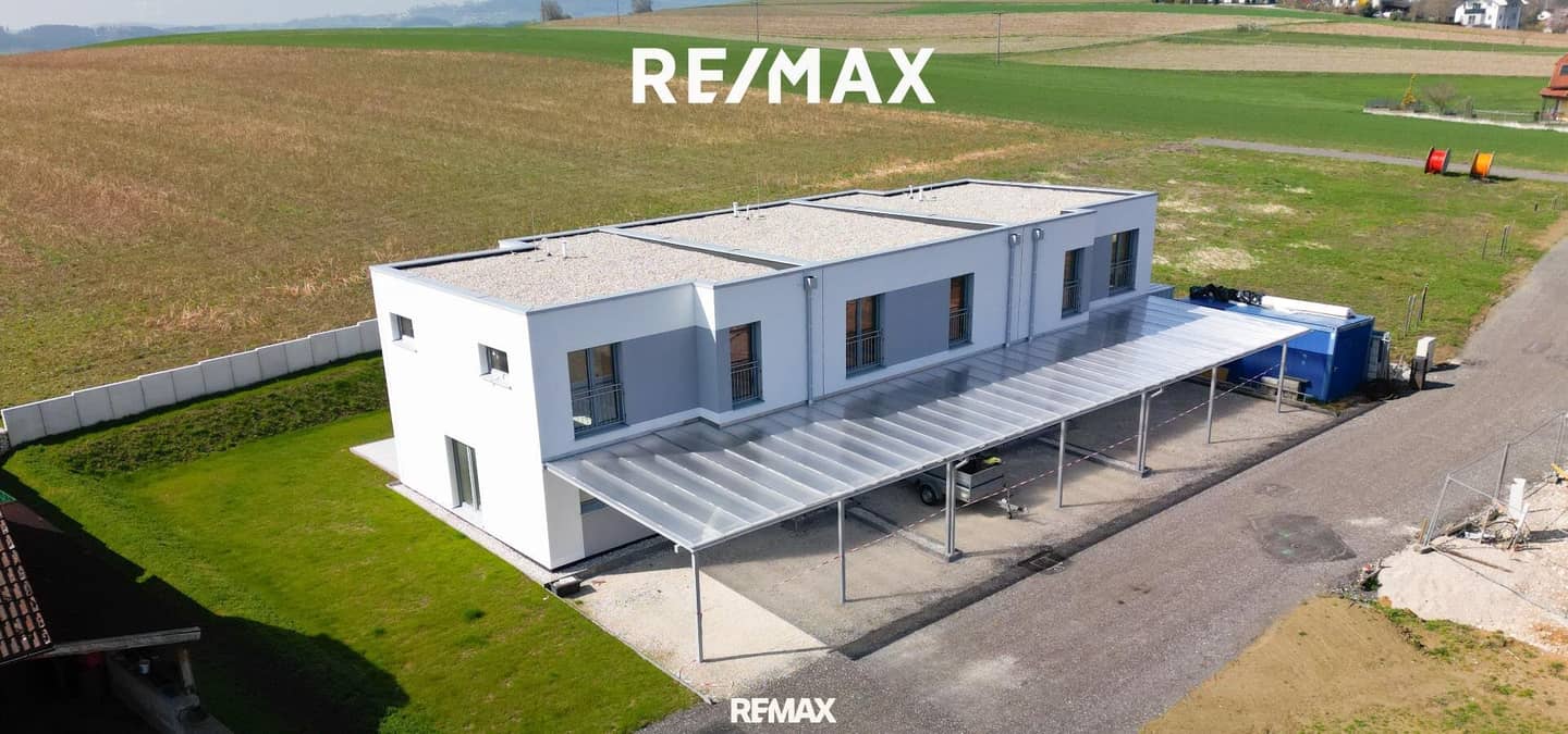 Gartenstraße, Niederthalheim. Letzte Möglichkeit, ein Erstbezug-Reihenhaus mit über 141 m² Wohnfläche belagsfertig um € 359.000,-- oder schlüsselfertig um € 391.000,-- zu kaufen.