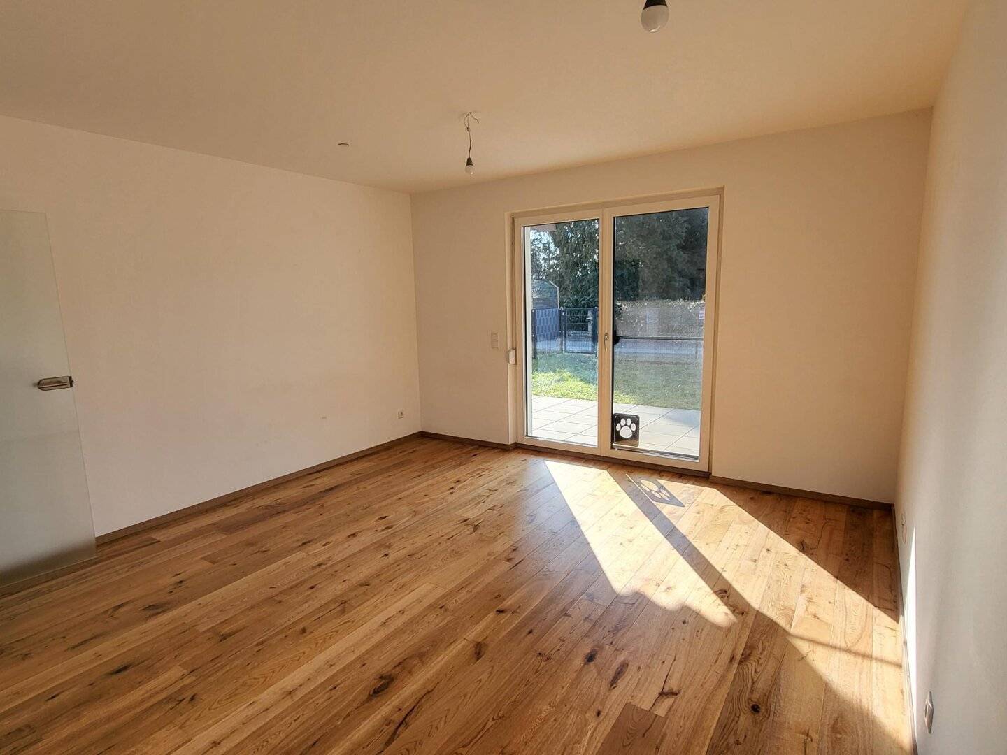 NEUBAU - WOHNINVESTMENT als ANLAGE mit stabilem CASHFLOW ***vermietet*** mit insgesamt 10 Wohnungen - Balkon - Garten und Carport