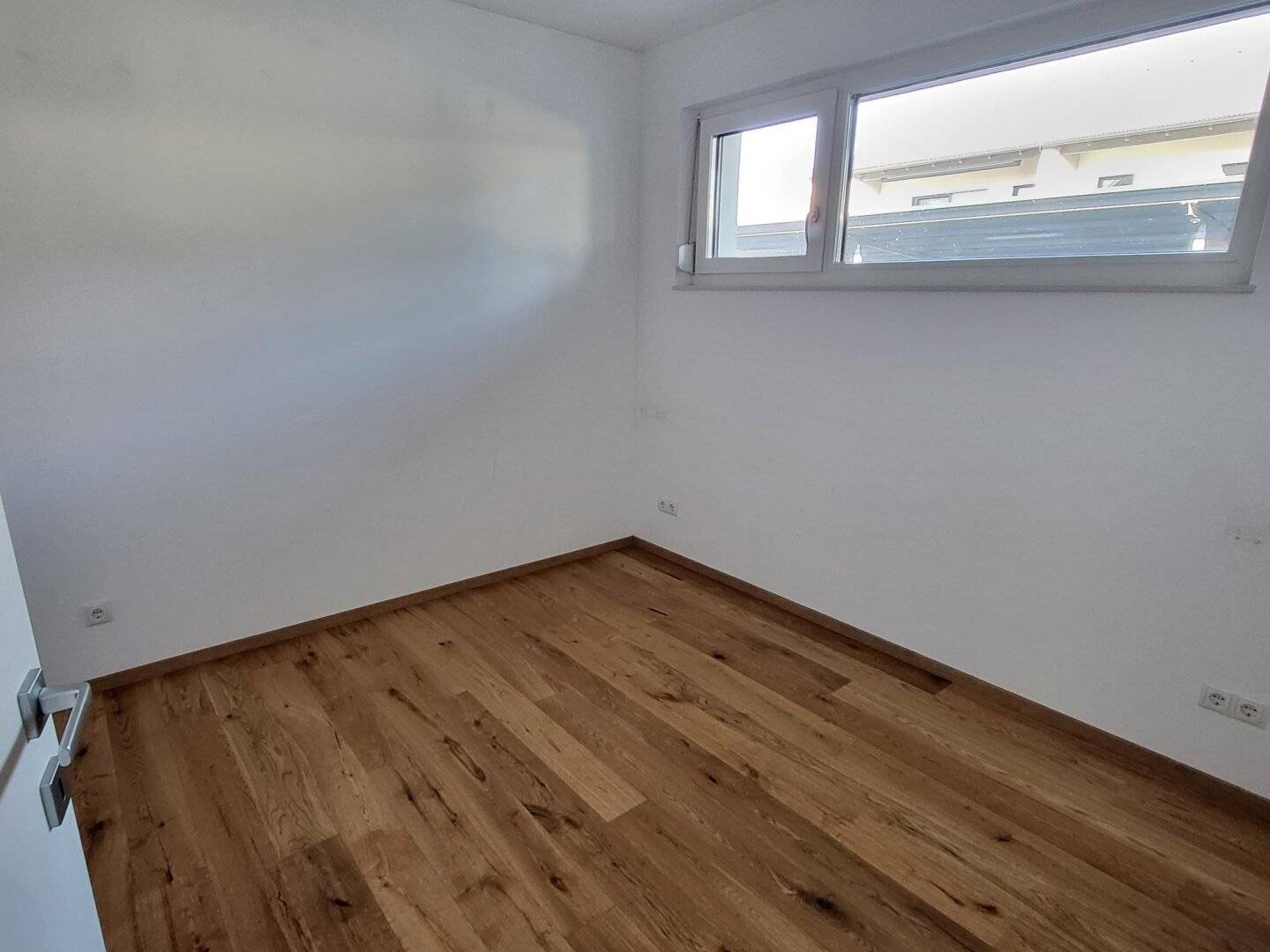 wunderschöne *** moderne NEUBAUWOHNUNGEN *** - mit insgesamt 10 Wohnungen - Balkon - Garten und Carport