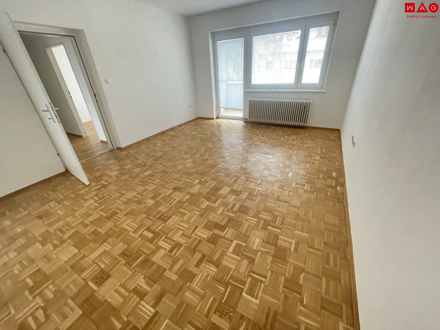 Moderne 3 Zimmerwohnung mit Balkon und neuer Küche!