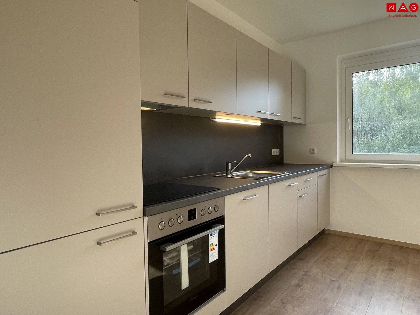 Attraktive Familienwohnung mit Balkon und neuer Küche!