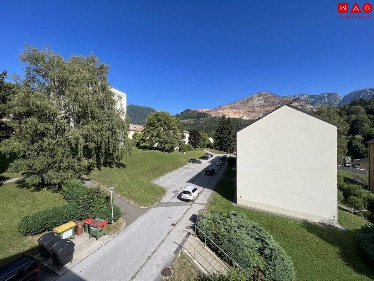 2-Zimmer Wohnung mit Balkon, Komplettsanierung