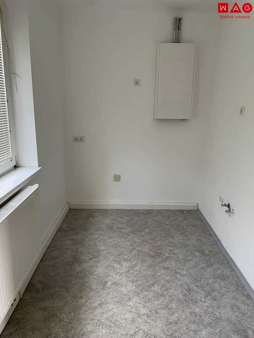 Jetzt einziehen & sparen! Sommeraktion: 1 Monat mietfrei! Helle, praktisch geschnittene 2-Raum-Wohnung in ruhiger und beliebter Lage von Wels –  Heizkosten inklusive!