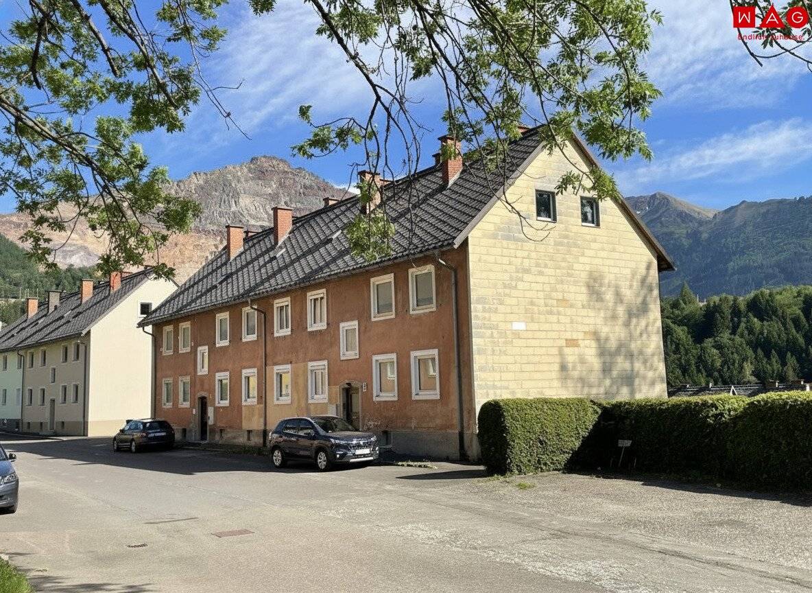 4 Wohneinheiten für nur € 94.500 – 184 m² Wohnfläche in Eisenerz