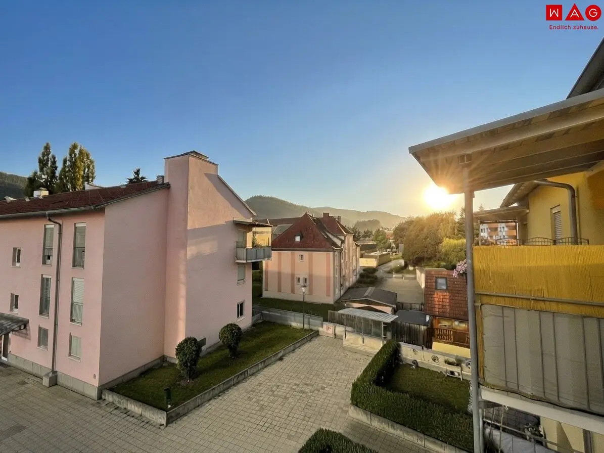 Freundliche 3 Zimmer Wohnung mit Balkon!