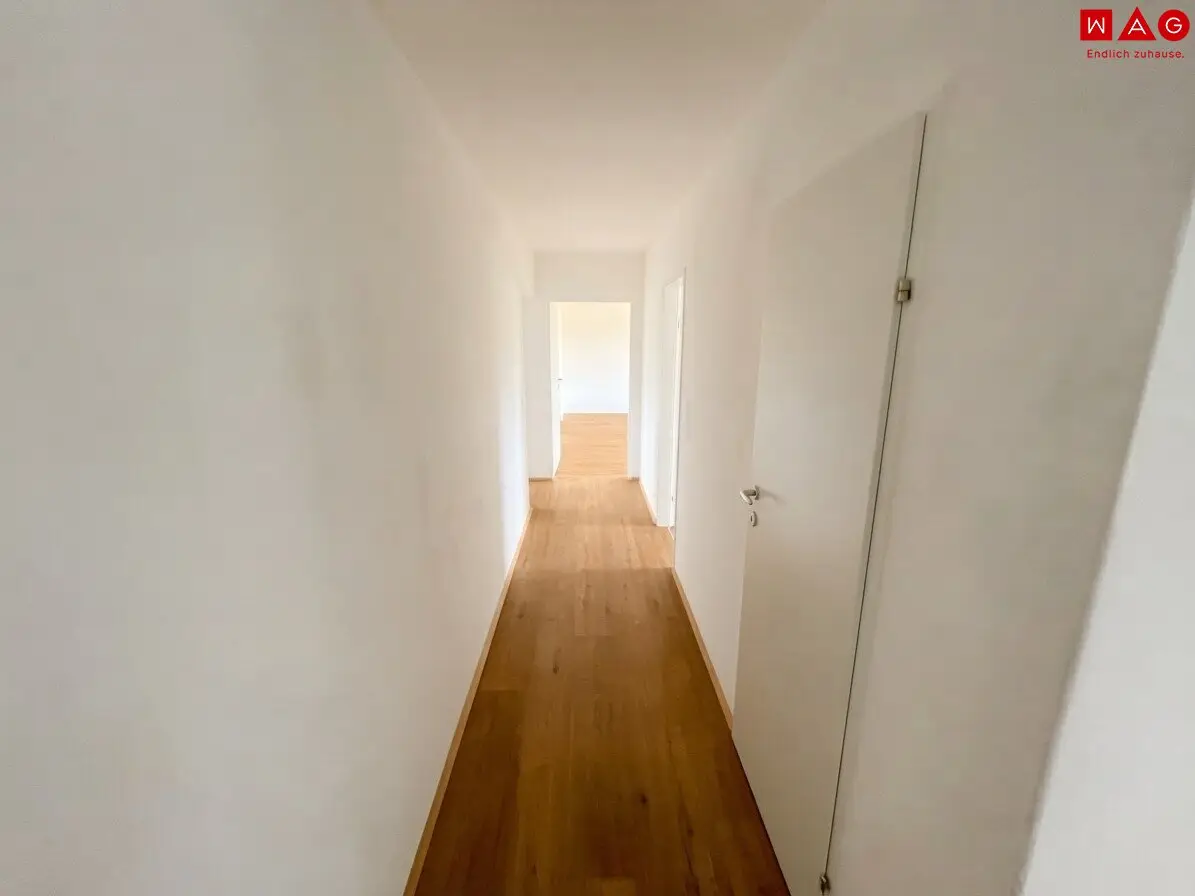 Hochwertig sanierte 3-Zimmer-Wohnung !!!