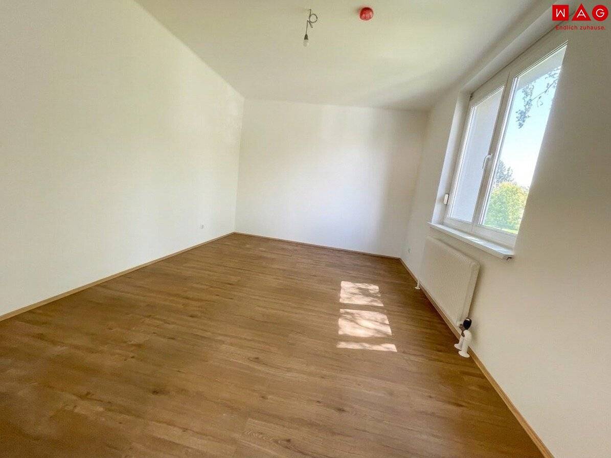 Licht durchflutete 3 Zimmerwohnung mit  sonnigem Balkon!
