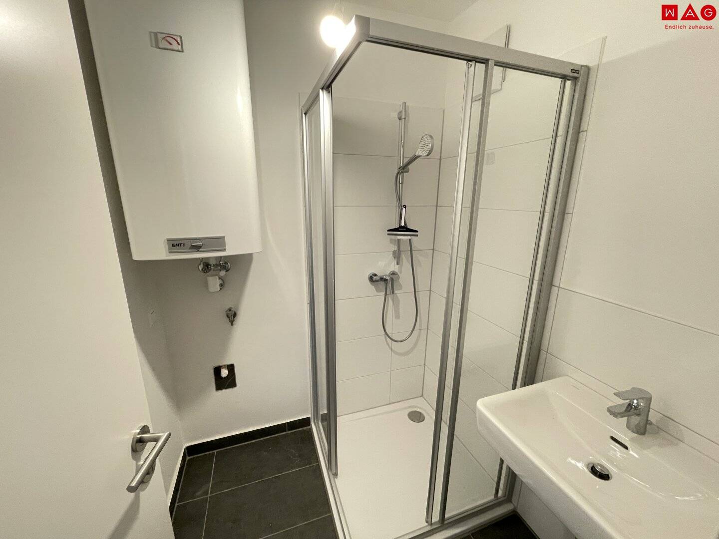 Sanierte Kleinwohnung, 2. Stock mit Lift, sofort beziehbar!